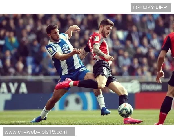 努涅斯的崛起与挑战：解析这位新星在足球世界中的影响力与未来潜力